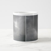 Sturmwolken-Tasse Jumbo-Tasse (Vorderseite)