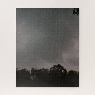 Sturmwolken über dem Wald Puzzle