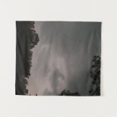Sturmwolken über dem Wald Wandteppich (Vorderseite (Horizontal))