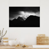 Sturmwolken und Sonne über den Bergen Poster (Küche)