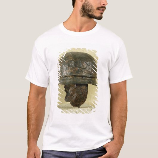Sturzhelm mit Backe schützt, von Alesia, Tene III T-Shirt (Vorderseite)