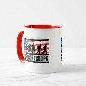 Stützen Sie unsere Truppen Tasse (Vorderseite Links)