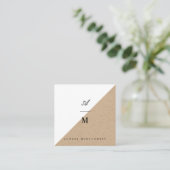 Stylische Double Monogram Kraft Moderne Minimalist Quadratische Visitenkarte (Stehend Vorderseite)