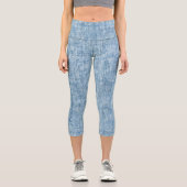 Stylische hellblaue Textur personalisieren Logo un Capri Leggings (Vorderseite)