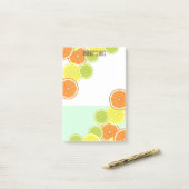 Stylische moderne farbenfrohe Zitrusfruchtscheiben Post-it Klebezettel (Auf Schreibtisch)