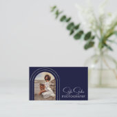 Stylische moderne Script Foto QR Code Fotografie Visitenkarte (Stehend Vorderseite)