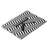 Stylische Schwarz-weiße Zickzack Stripe Monogram C Notizblock (Linke Seite)