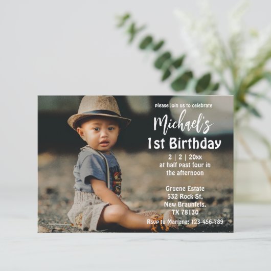 stylische weiße Kalligraphie Junge 1. Foto Einladung (Stehend Vorderseite)