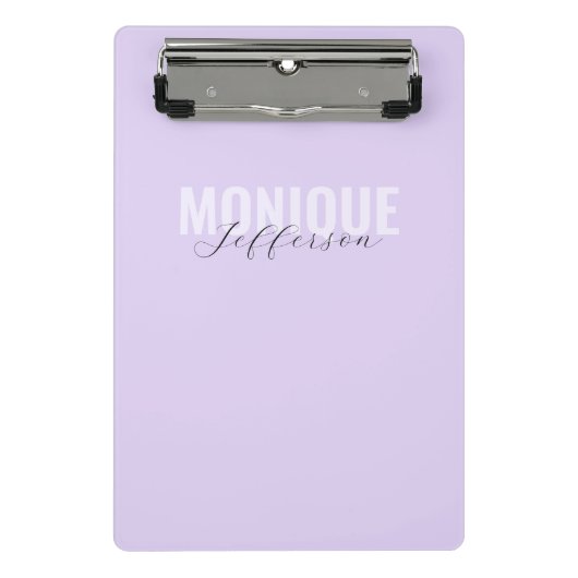 Stylischer, feiner Monogram Name Modern Lilac Lave Mini Klemmbrett (Vorderseite)