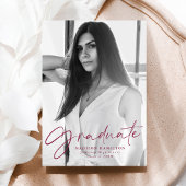 Stylischer Maroon Script Foto Abschluss Ankündigung