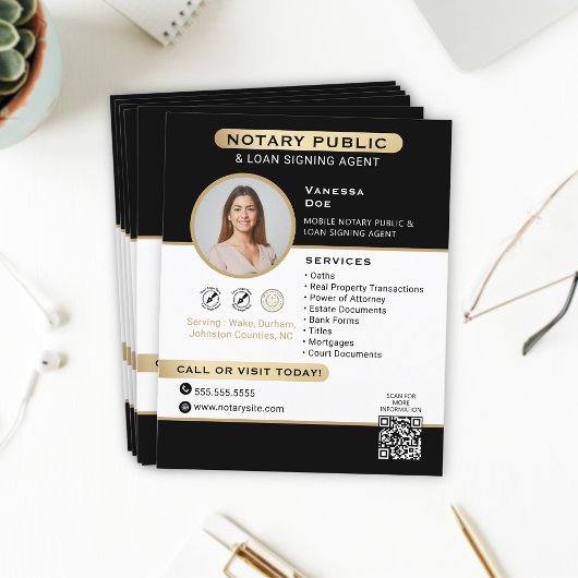 Stylisches Black Gold Notary Foto QR Code Marketin Flyer