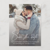 stylisches Signaturskriptfade-Foto Save the Date Postkarte (Vorderseite)