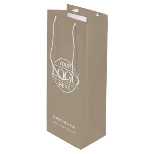 Stylisches Simple Taupe Beige Company Business Log Geschenktüte Für Weinflaschen