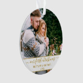 Stylisches Skript Unser erstes Weihnachts-Gold-Paa Ornament (Vorderseite)