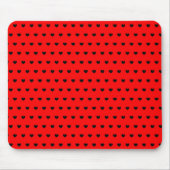 Stylish Black Hearts Pattern On Striking Red Mousepad (Vorne)