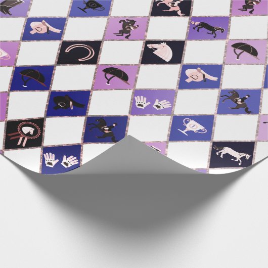 Stylish Blue Lila Equestrian Diamond Pattern Geschenkpapier (Ecke)