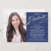 STYLISH ELEGANT SCRIPT GRADUATE PARTY EINLADUNG (Vorderseite)