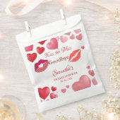 Stylish  Kiss Miss Goodbye Red Lips Bridal Shower Geschenktütchen (Ausgeschnitten)