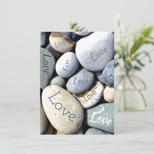 Stylish Rustic Romantic Unusual LOVE Pebbles Save The Date (Stehend Vorderseite)