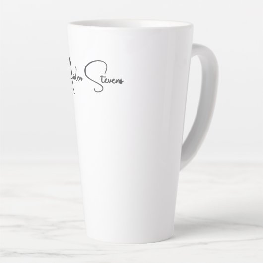 Stylish Simple Plain Black & White Minimalist Name Milchtasse (Rechte Ecke)