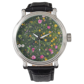 Stylish Watercolor Floral Pattern Armbanduhr