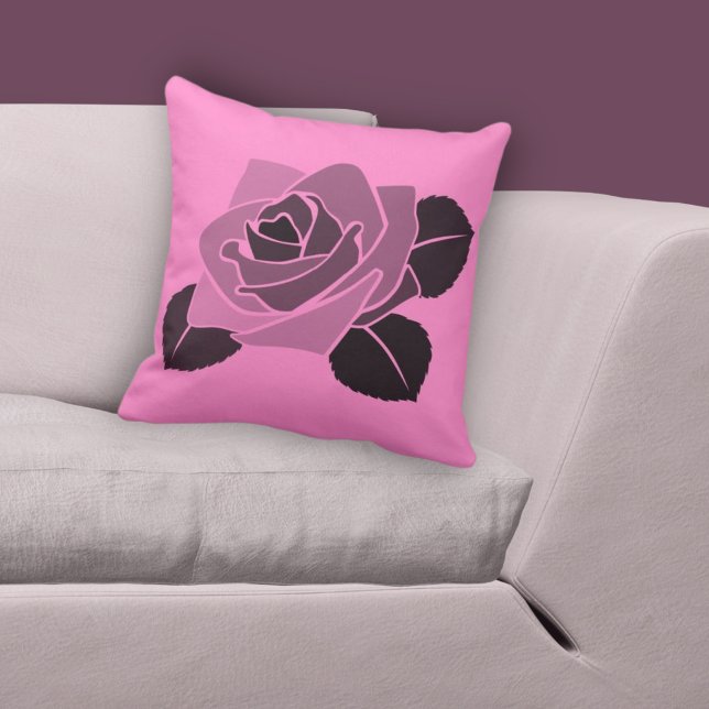Stylisierte Single Rose Blossom On Pink Kissen (Stylized Single Rose Blossom On Pink Throw Pillow)