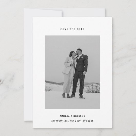 Stylist One Foto Schreibmaschine Minimalistisch Save The Date (Vorderseite)