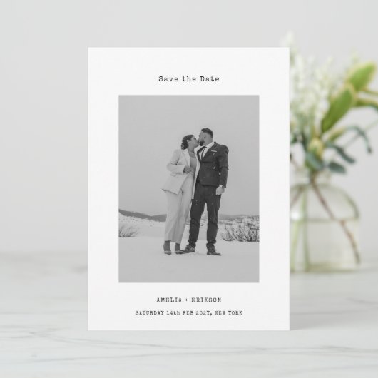 Stylist One Foto Schreibmaschine Minimalistisch Save The Date (Stehend Vorderseite)