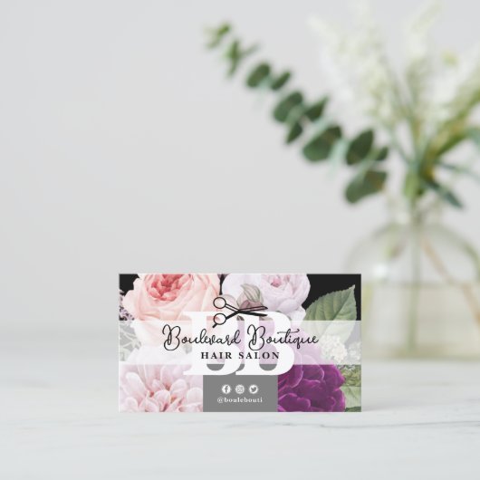 Stylist QR-Code für Schwarzweißblumenhaarsalon Visitenkarte (Stehend Vorderseite)