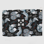  Stylized blue foxes with intricate floral designs Golfhandtuch (Horizontal)