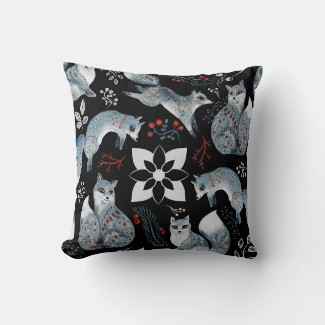  Stylized blue foxes with intricate floral designs Kissen (Vorderseite)