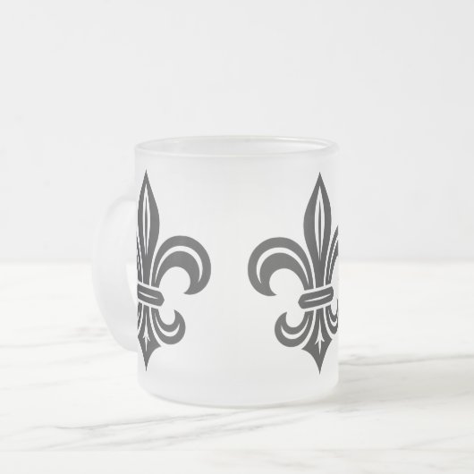 "Stylized Fleur-de-lis" Mug Mattglastasse (Vorderseite Links)