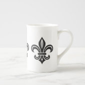 "Stylized Fleur-de-lis" Specialty Mug Porzellantasse (Rechts)