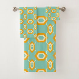 Stylized geometric pattern in bold orange hexagon badhandtuch set