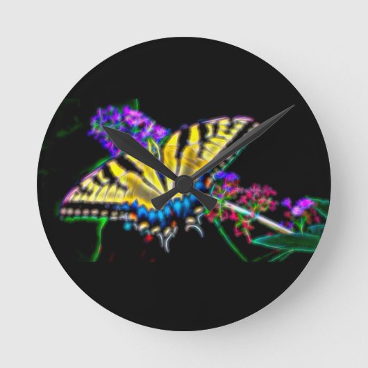Stylized Swallowtail Butterfly Runde Wanduhr (Vorderseite)