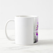 Subtile, einfache Violett-Pansy-Blume Kaffeetasse (Links)