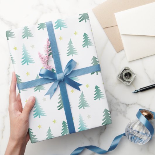 Subtile grüne Weihnachtsbäume Geschenkpapier (Schenken)
