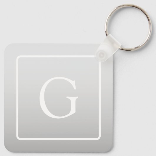Subtile hellgraue Gradient Surname Monogram Schlüsselanhänger (Rückseite)