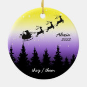 subtile, nichtbinäre Weihnachtsfeiern Keramik Ornament (Hinten)