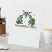 Subtile politische Humor Anti-Trump Frog Dragonfly Sockelschild (In Situ)