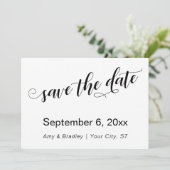 Subtile, schicke Typografie Save the Date auf Weiß (Stehend Vorderseite)