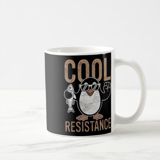 Subtle Cool Resistance Penguin Tariffs Protest Ant Kaffeetasse (Rechts)