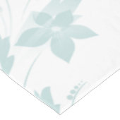 Subtle Floral in Blues Tischdecke (Schrägansicht)