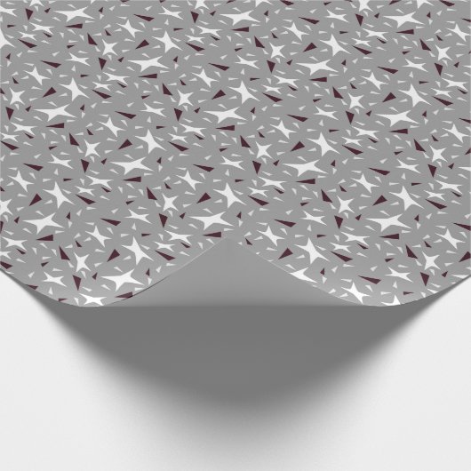Subtle Geometry: Stars & Triangles – Grey Geschenkpapier (Ecke)