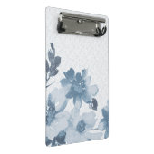 Subtle Indigo Bloom - Soft Elegante von Kraalikaa Mini Klemmbrett (Schrägansicht)