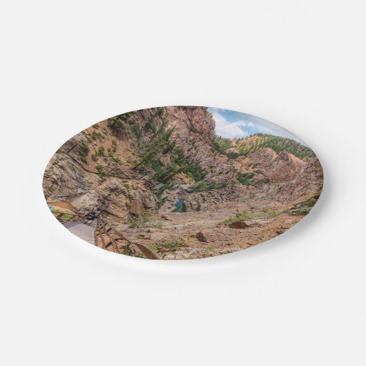 Suche nach sieben Falltreppen Papier-Teller Pappteller (Schrägansicht)