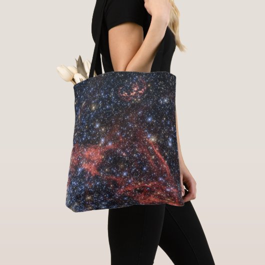 Suche nach Stellar Survivor der Supernova-Explosio Tasche (Von Nahem)