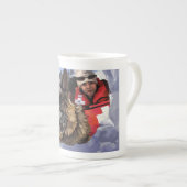 Suche und Rettung deutscher Schafe im Schnee Porzellantasse (Vorderseite Rechts)