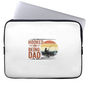 Süchtig aufs Dad-Sein Vintage-Fischerei-Shirt-Desi Laptopschutzhülle