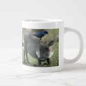 Südafrika, Pilanesburg GR, Warthog Jumbo-Tasse (Rechts)